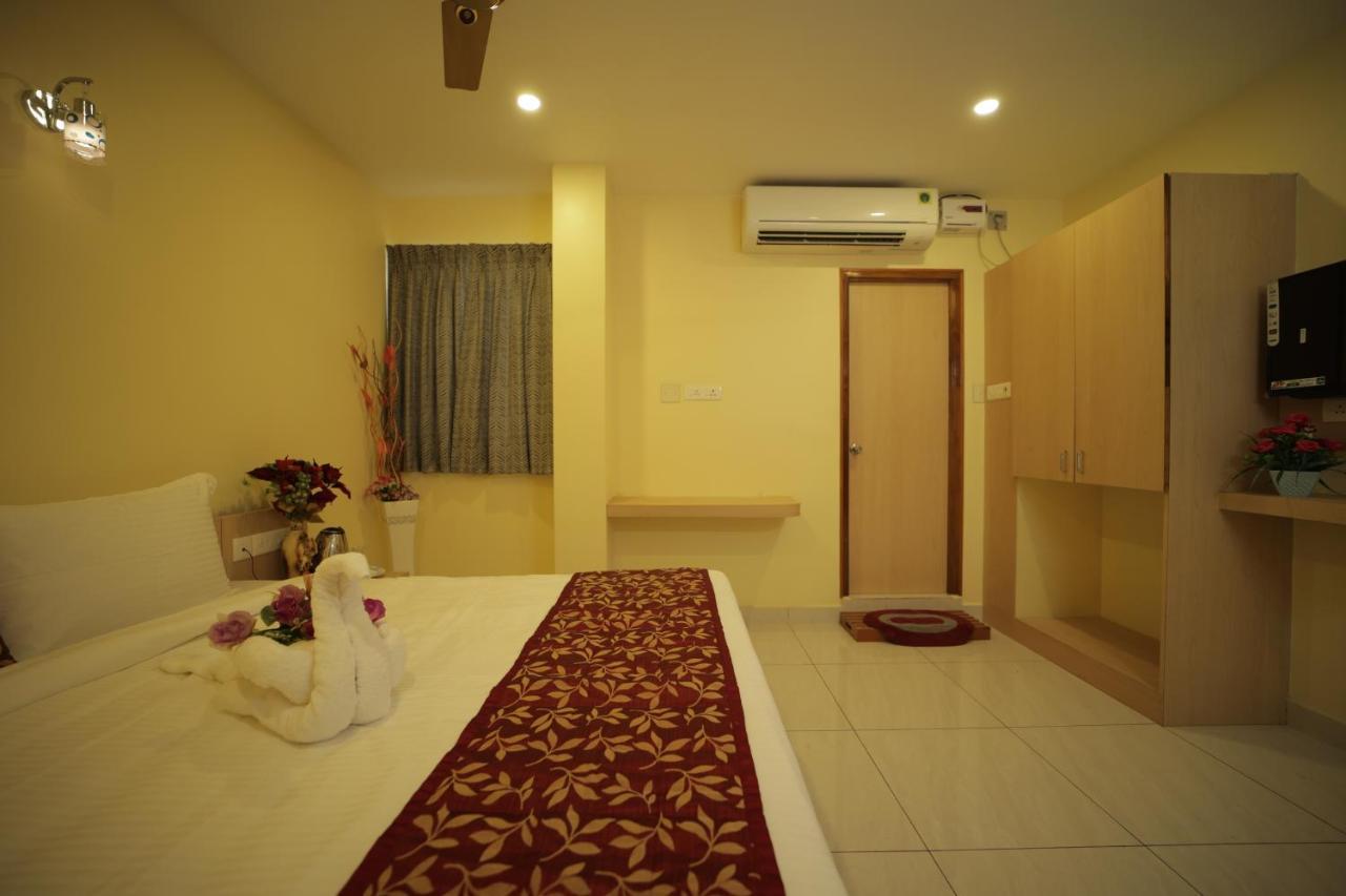 Nadanam Inn Puducherry Buitenkant foto