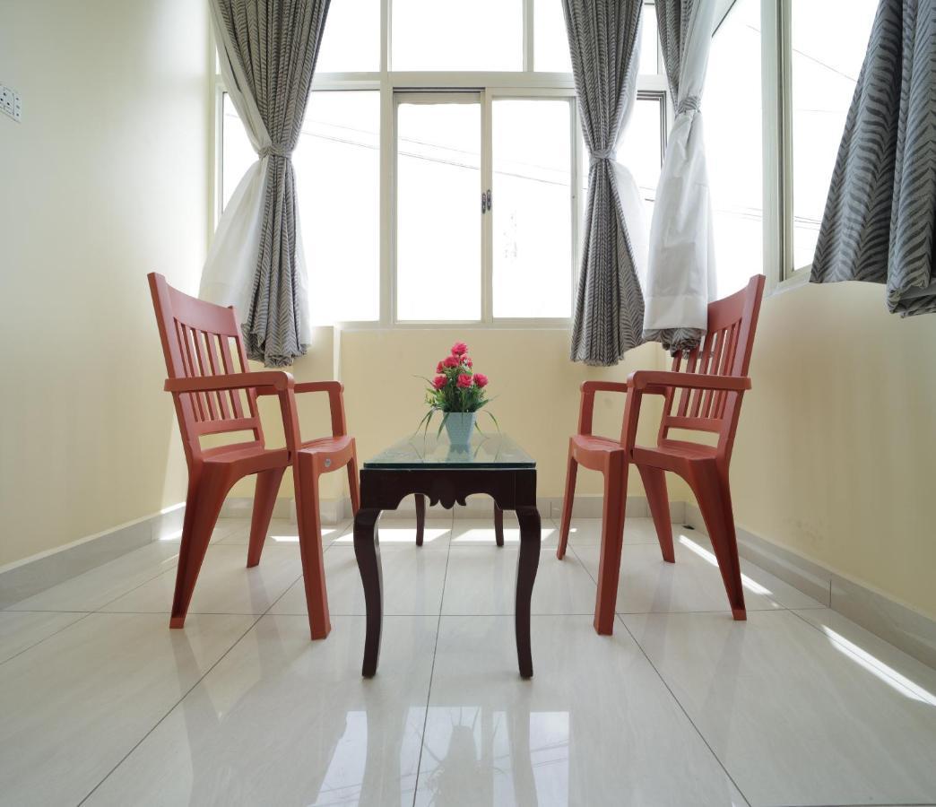 Nadanam Inn Puducherry Buitenkant foto