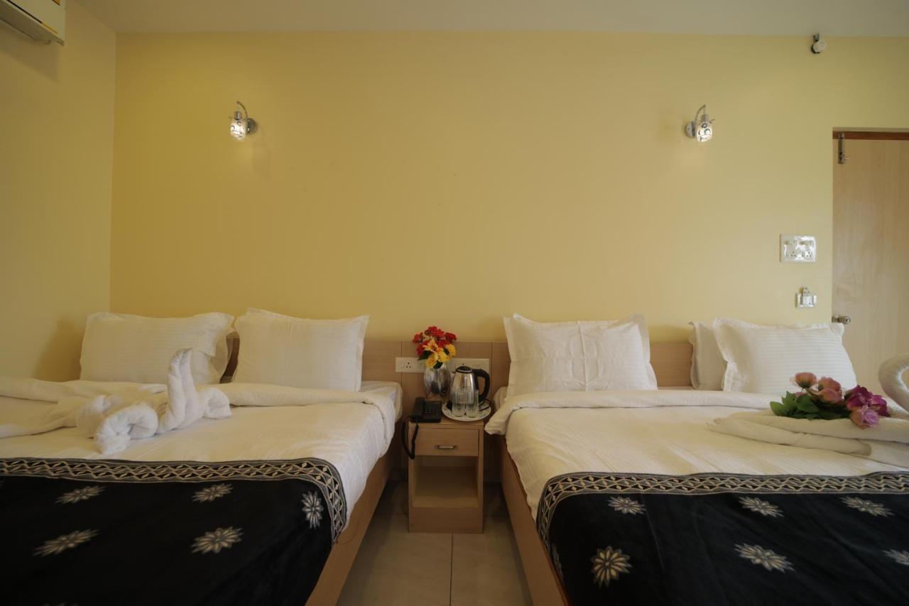 Nadanam Inn Puducherry Buitenkant foto