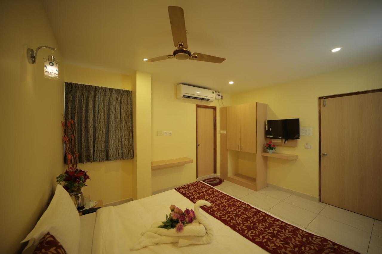 Nadanam Inn Puducherry Buitenkant foto