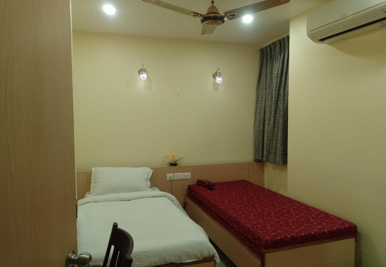 Nadanam Inn Puducherry Buitenkant foto